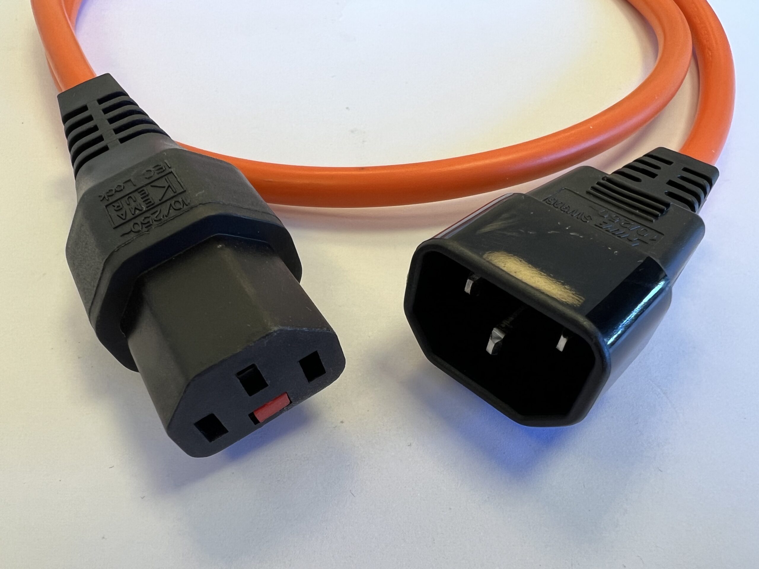 IEC C13 to C14 Lock 1M Orange Cable
