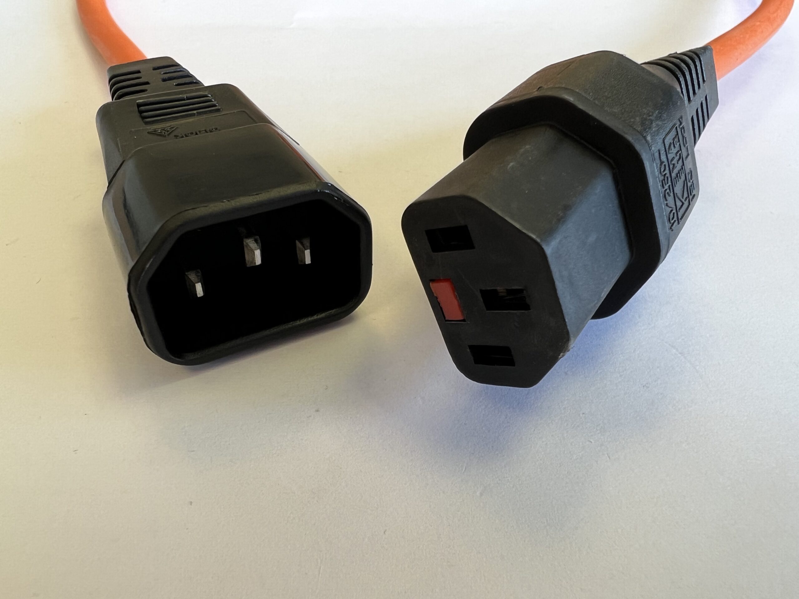 IEC C13 to C14 Lock 3M Orange Cable