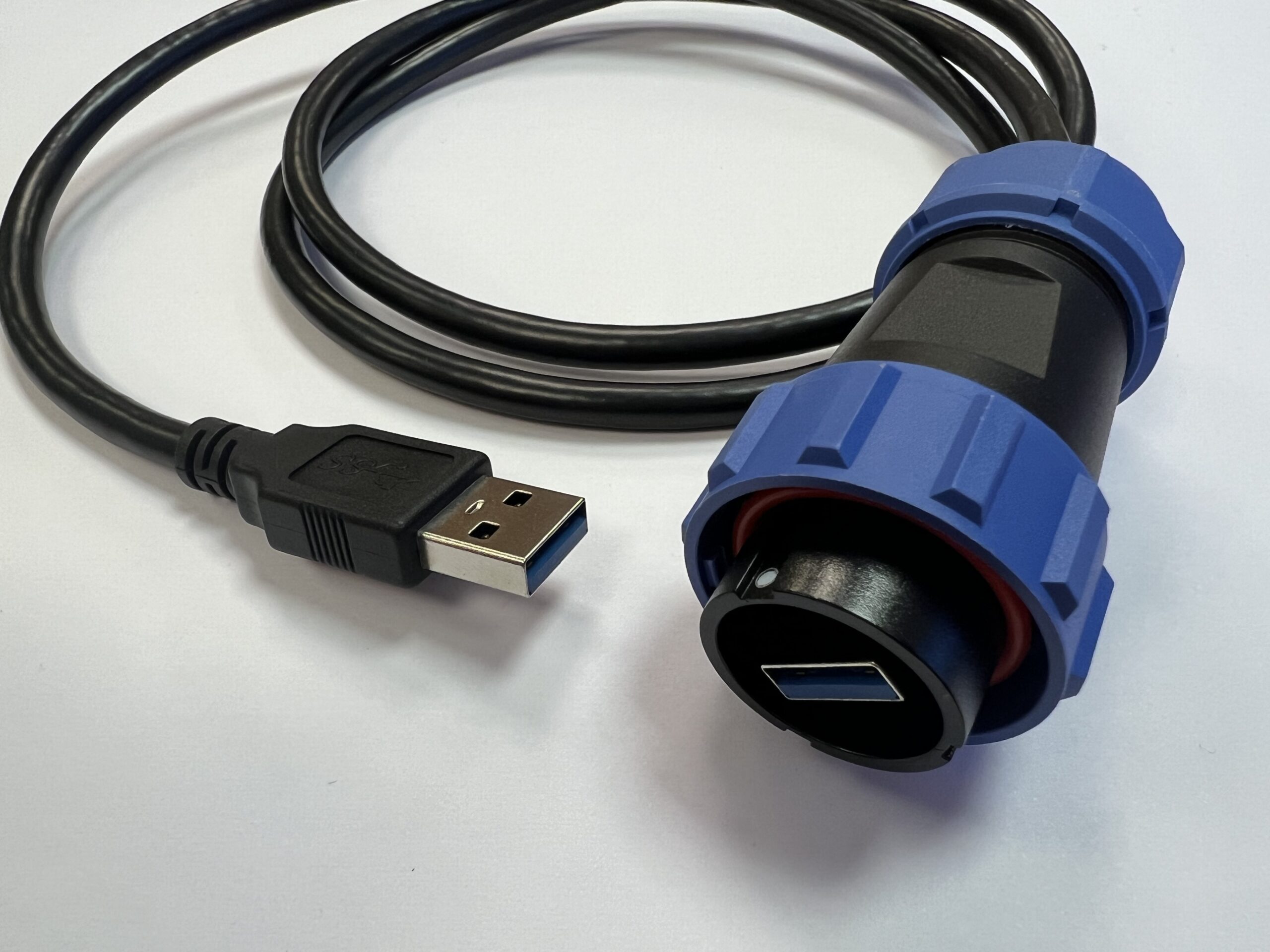 IP67 USB cable connector assembly